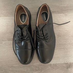 Black Merona comfort gel dress shoes